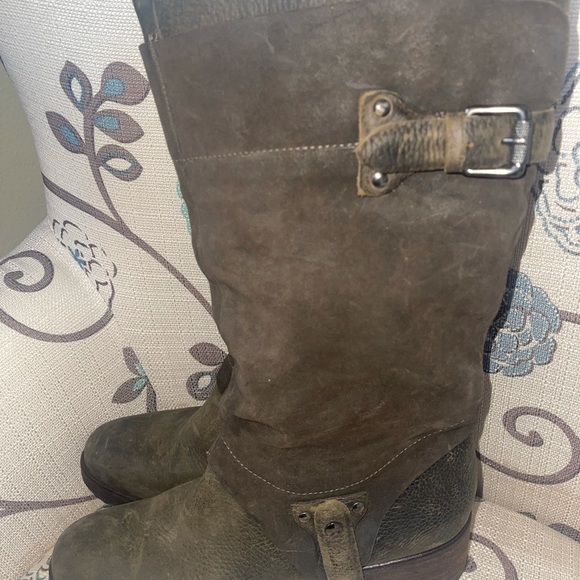 Vera Wang olive green suede motorcycle boots size 9 EUR 40 - Picture 3 of 13